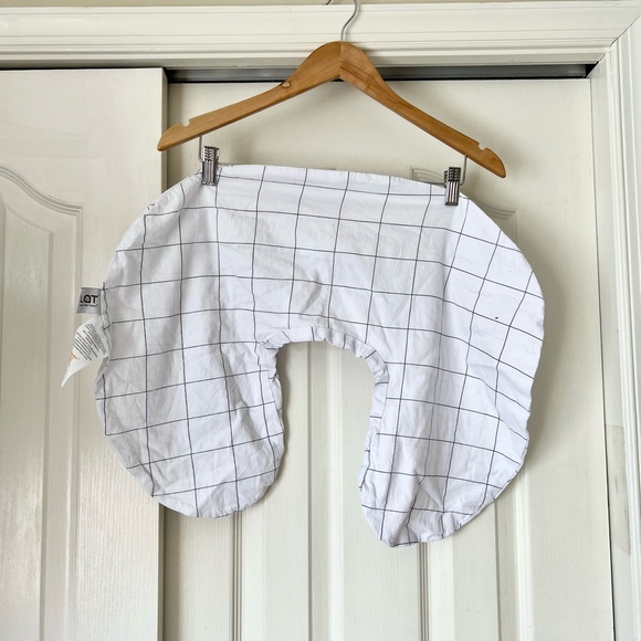 Free w/ Purchase: NWOT Nursing Pillow (Boppy) Cover - Picture 3 of 3
